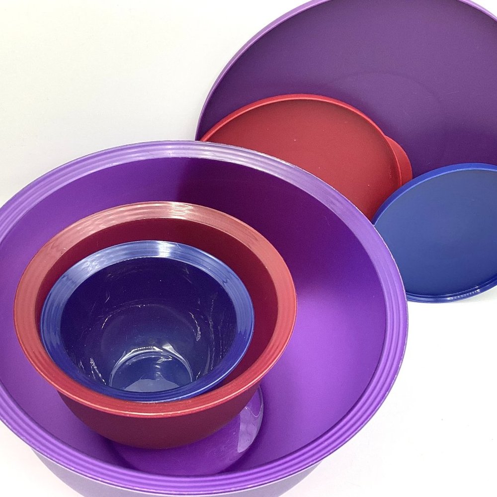 Tupperware 3 Lidded Bowles.